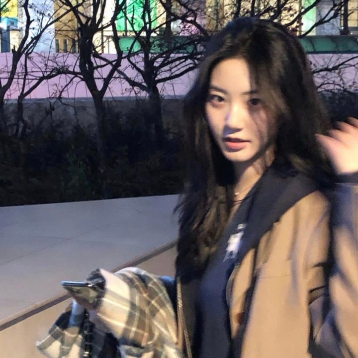 铁窗外的春天